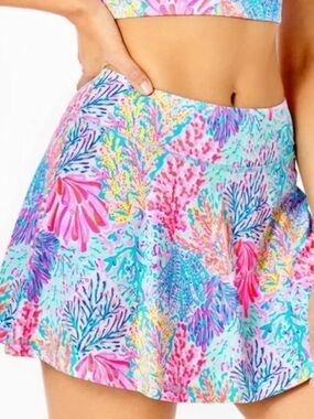 Lilly Pulitzer Luxletic Aila Skort in the
"Splashdance"
